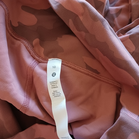 Lululemon Align High Rise Camo Briar Rose Legging - Picture 8 of 9